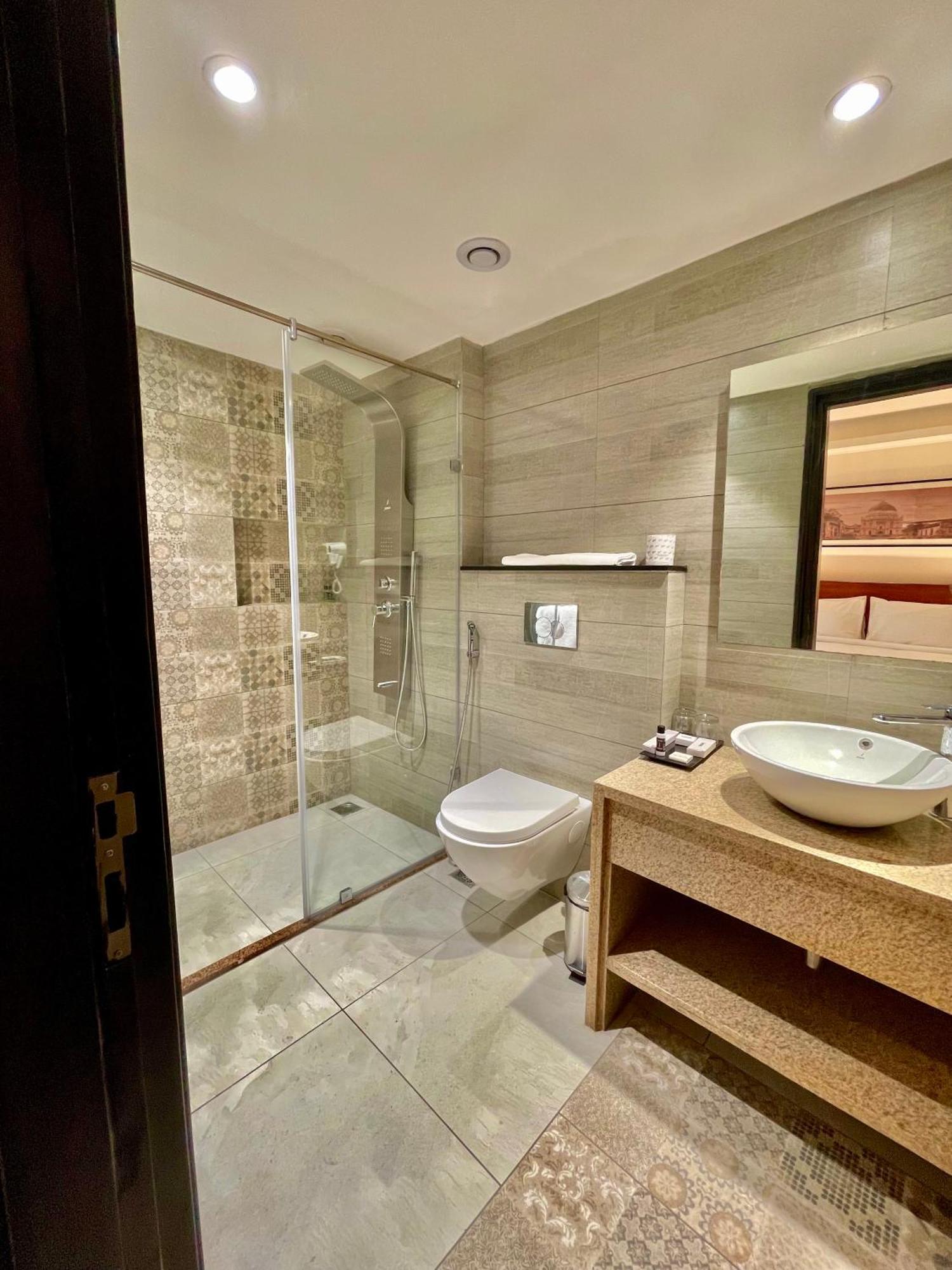Best Western Maharani Bagh 뉴델리 외부 사진