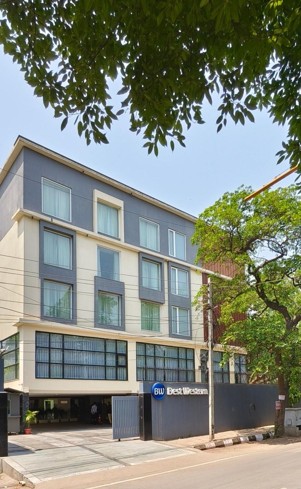 Best Western Maharani Bagh 뉴델리 외부 사진